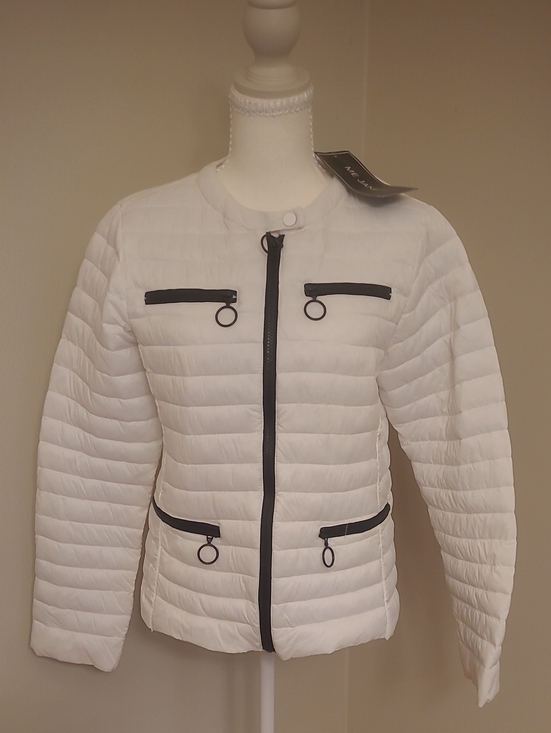 Me Jane Jackets & Blazers - ME JANE White Puffer Jacket. M.  NWT!